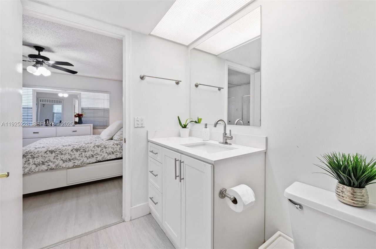 1000 SW 125th Ave, Unit 214N, Pembroke Pines, FL 33027 Photo