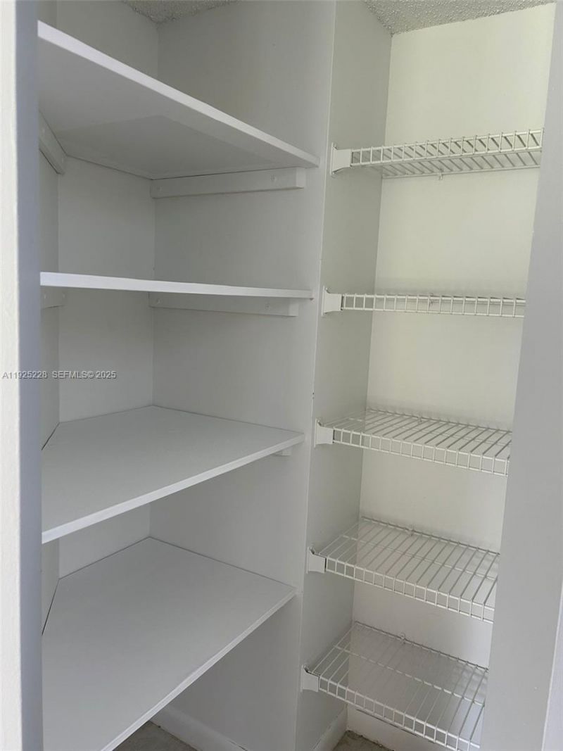 1000 SW 125th Ave, Unit 214N, Pembroke Pines, FL 33027 Photo