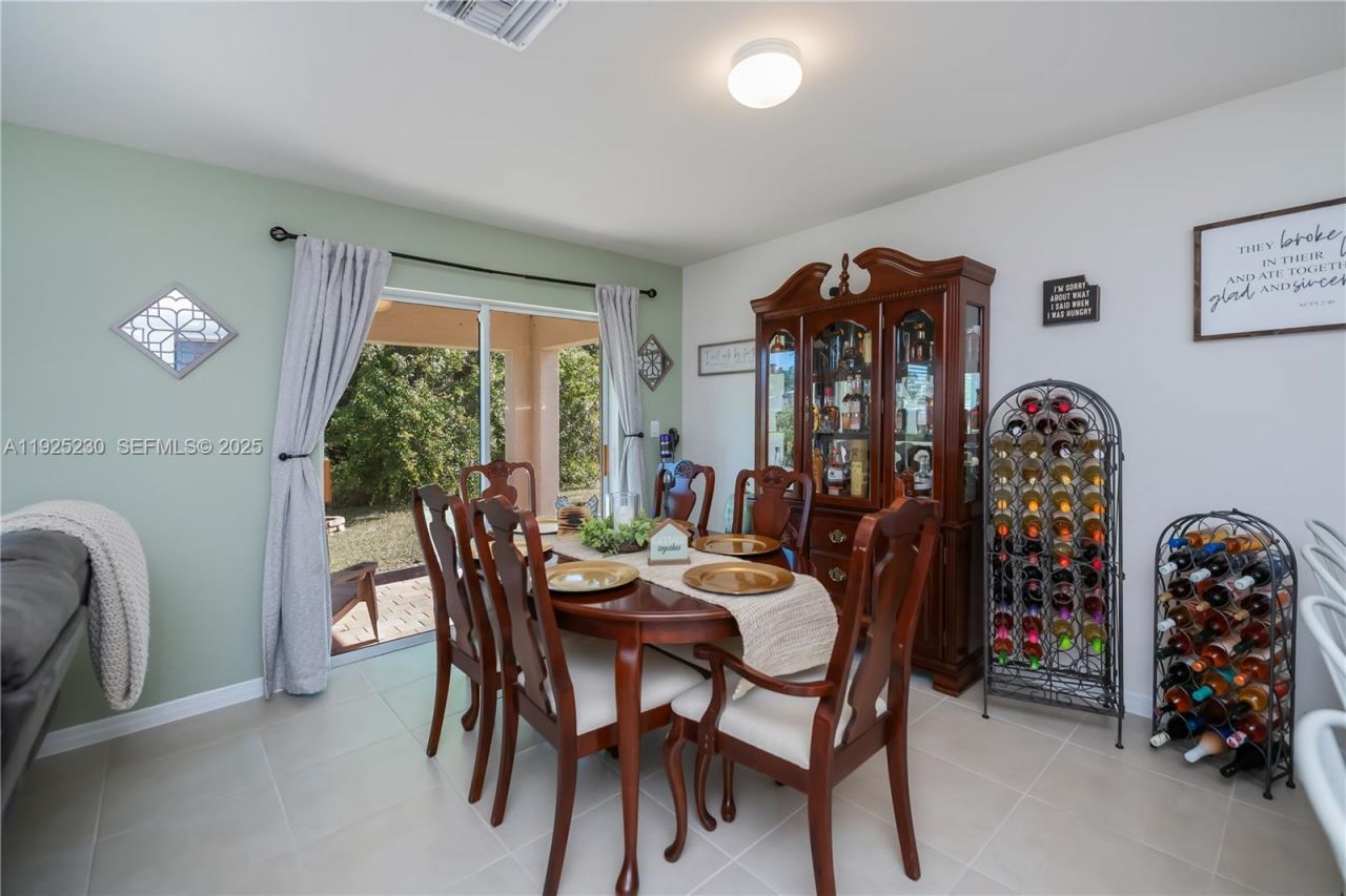 6058 S Moss Circle, La Belle, FL 33935 Photo