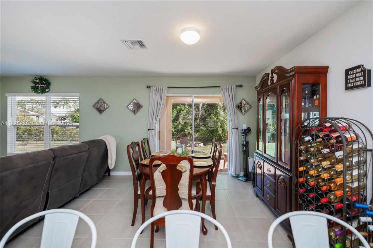 6058 S Moss Circle, La Belle, FL 33935 Photo