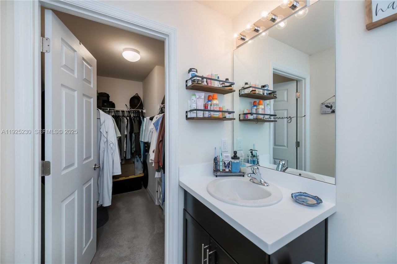 6058 S Moss Circle, La Belle, FL 33935 Photo