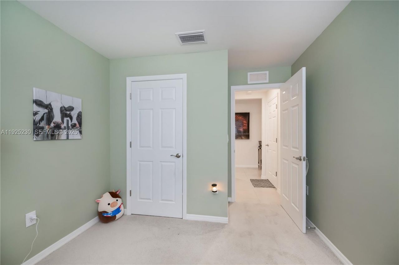 6058 S Moss Circle, La Belle, FL 33935 Photo