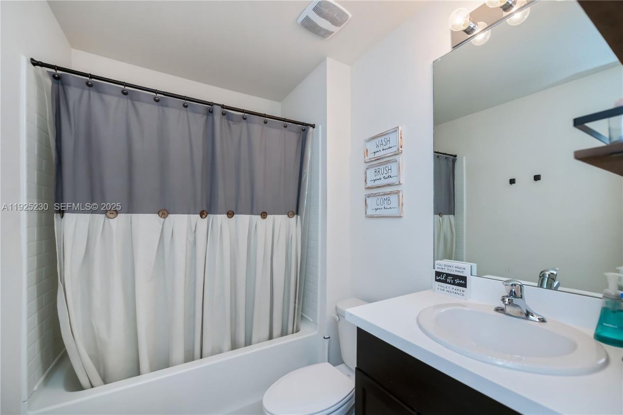 6058 S Moss Circle, La Belle, FL 33935 Photo