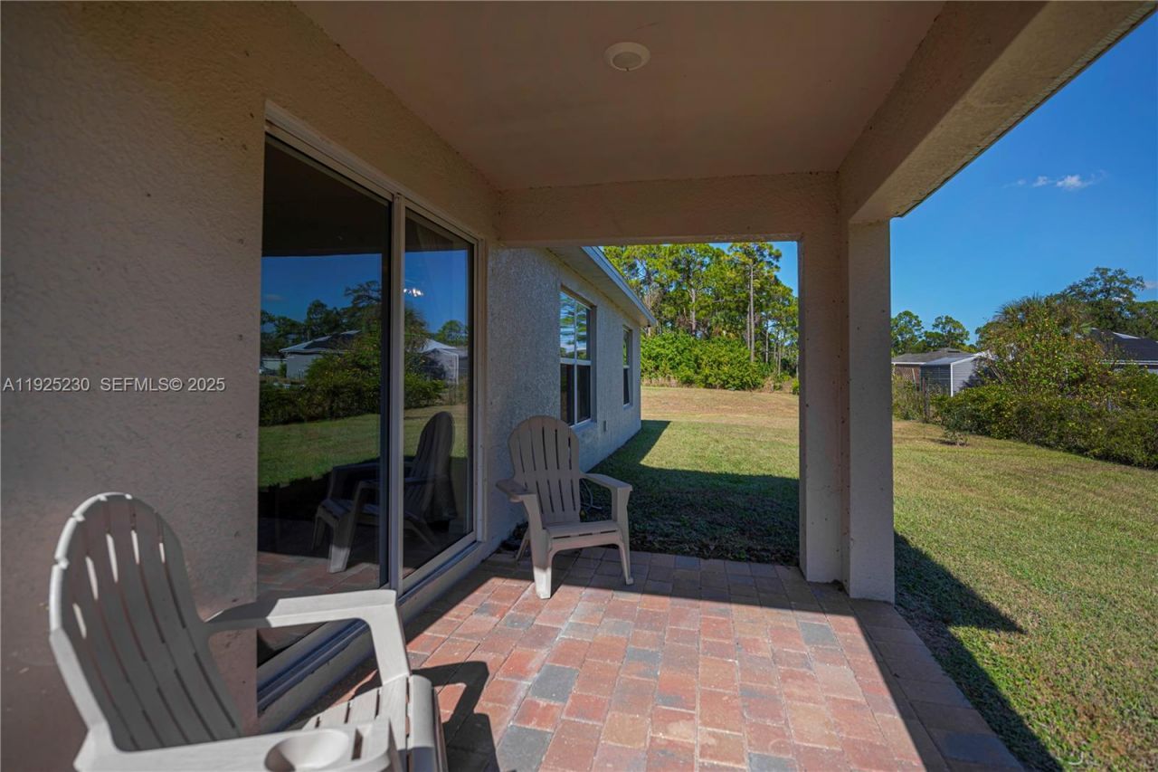 6058 S Moss Circle, La Belle, FL 33935 Photo