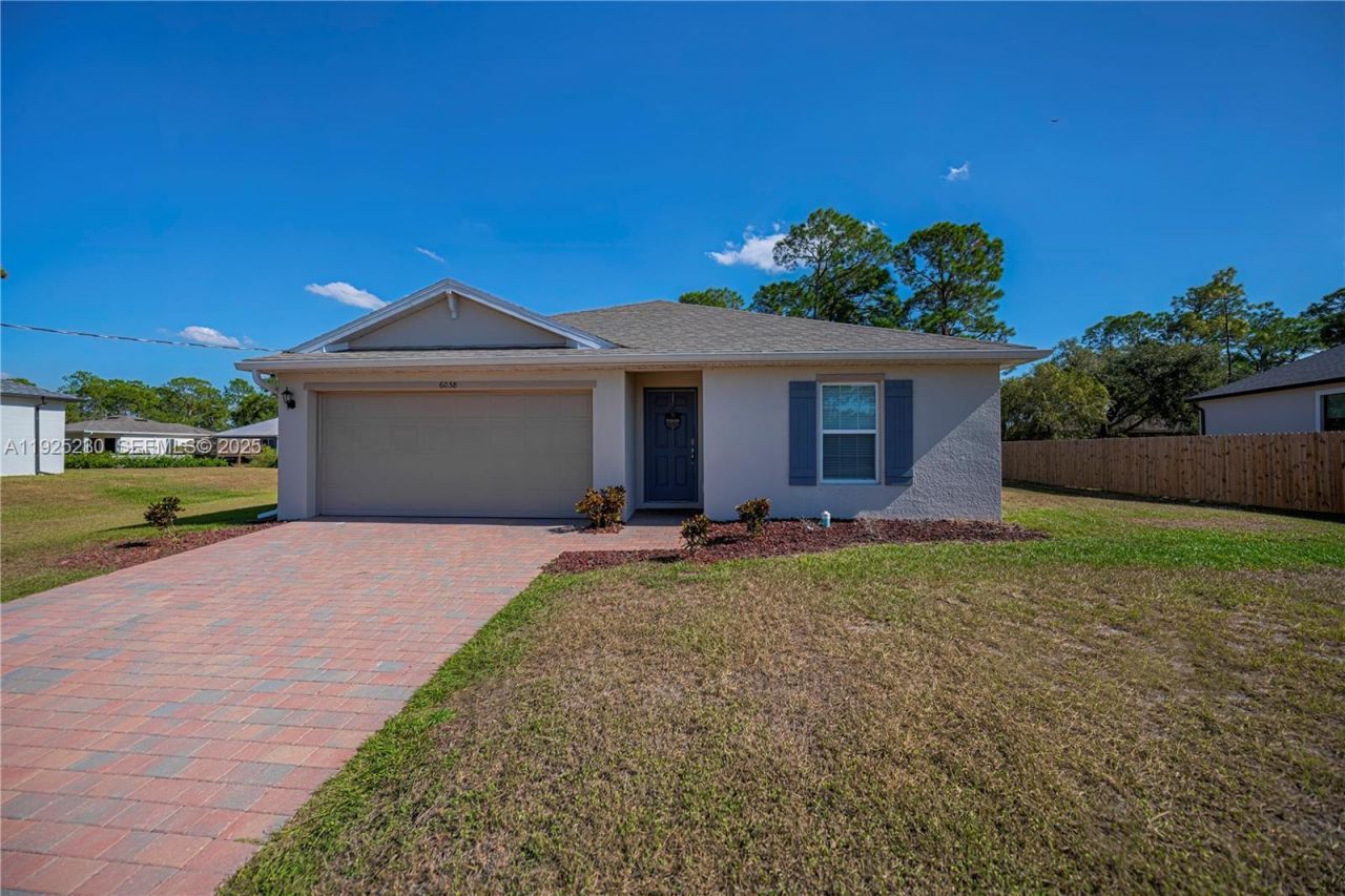 6058 S Moss Circle, La Belle, FL 33935 Photo