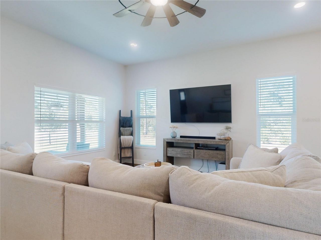 4275 Beacon Light Road, Edgewater, FL 32141 Photo