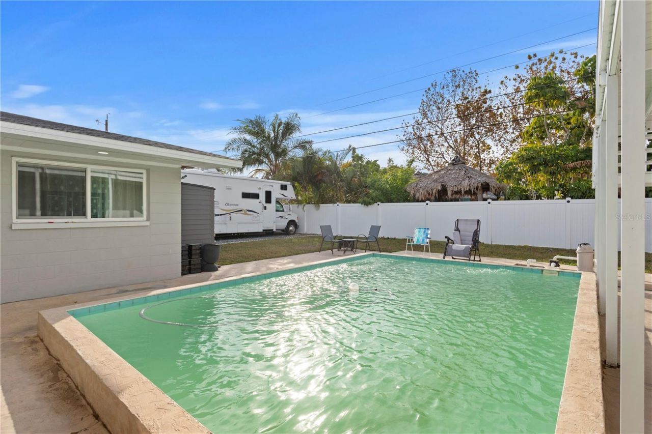 6660 17th Street N, Saint Petersburg, FL 33702 Photo