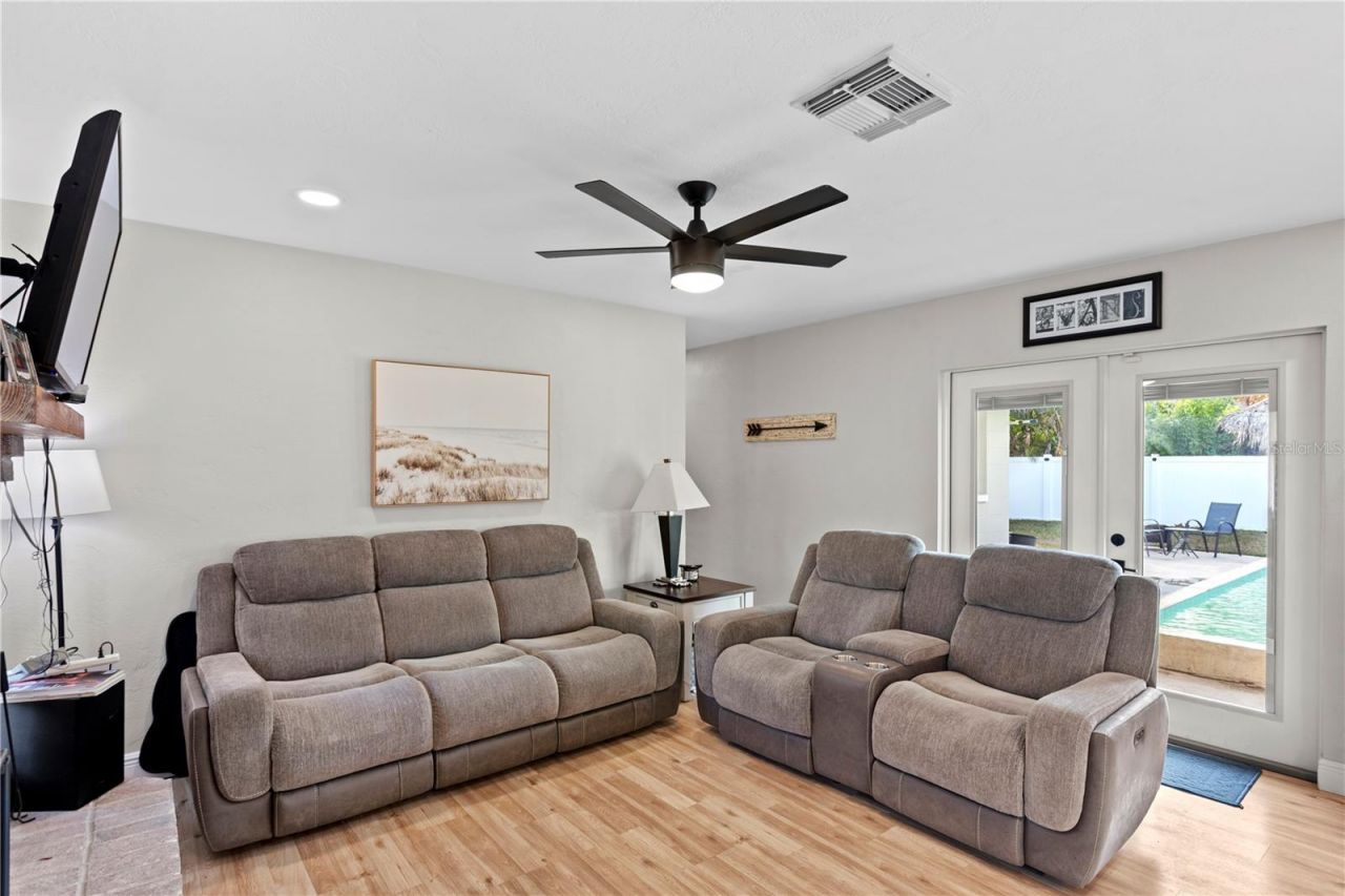 6660 17th Street N, Saint Petersburg, FL 33702 Photo