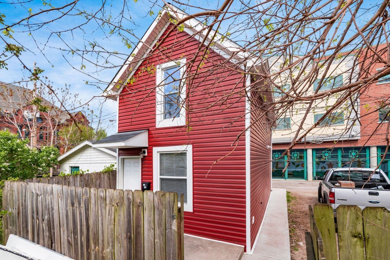 186 Avondale Avenue, Columbus, OH 43223 Main Photo