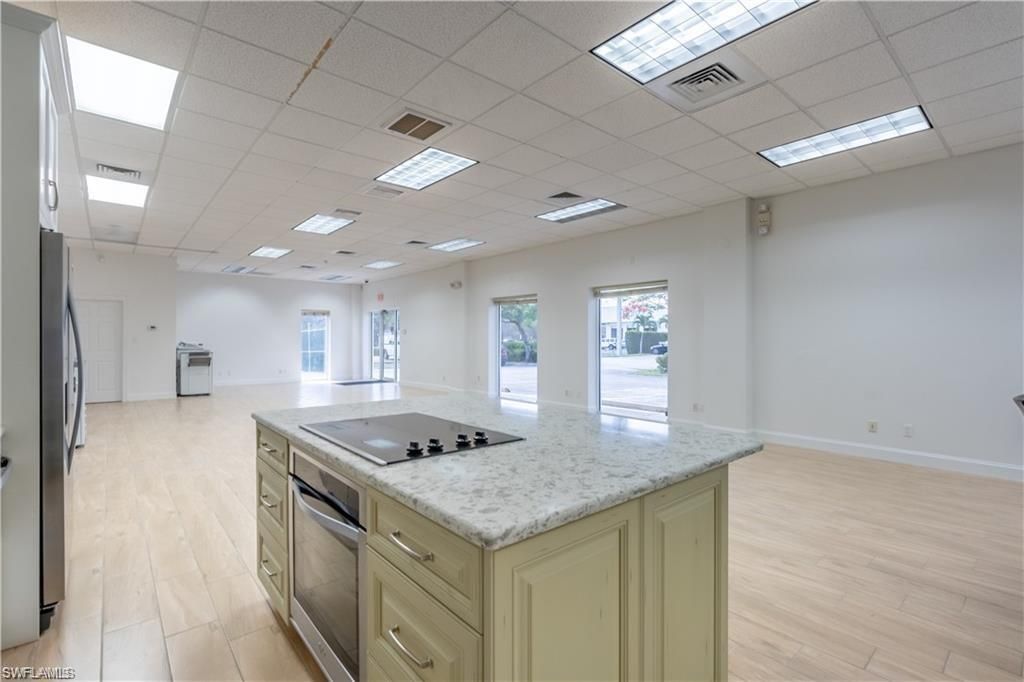 4491 Mercantile Ave, Naples, FL 34104 Photo