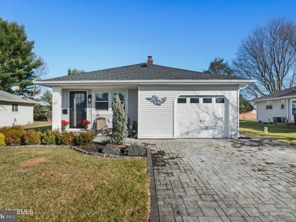 27 MONTSERRAT STREET, TOMS RIVER, NJ 08757