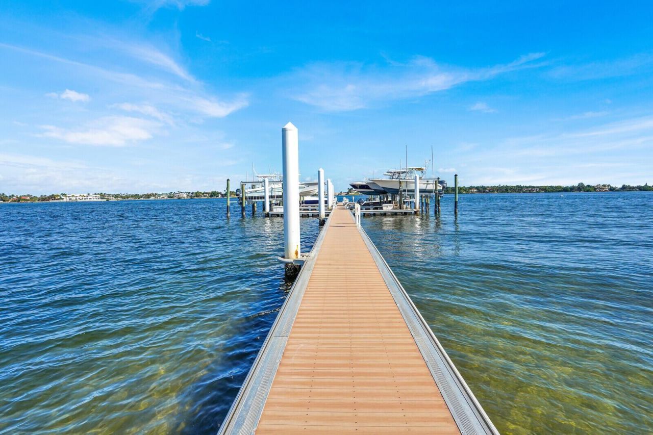 625 Windward Circle N, Boynton Beach, FL 33435 Photo