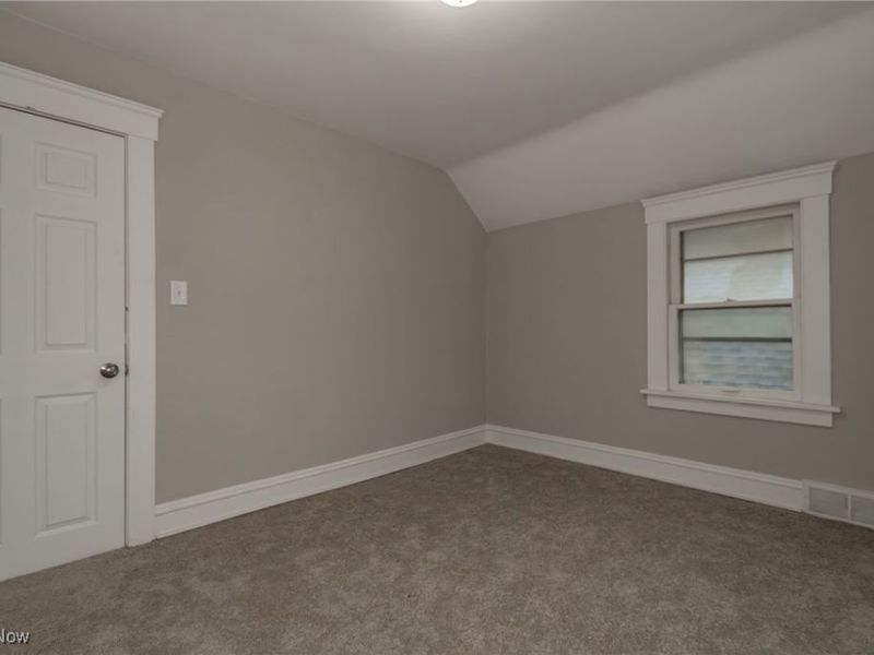 11005 Fidelity Avenue, Cleveland, OH 44111 Photo 22