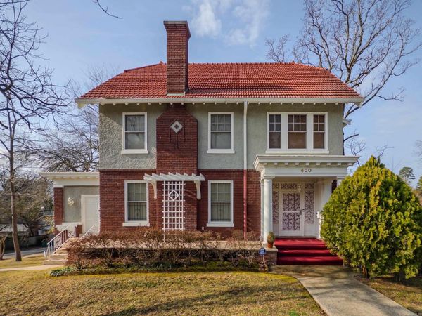 400 Fairfax Dr, Little Rock, AR 72205