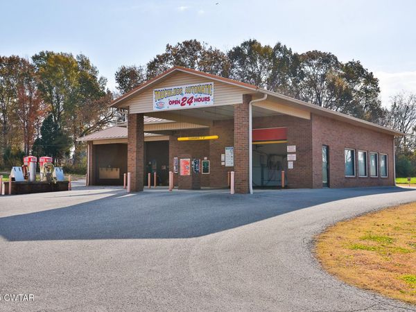 535 E Union Street , Gleason, TN 38229