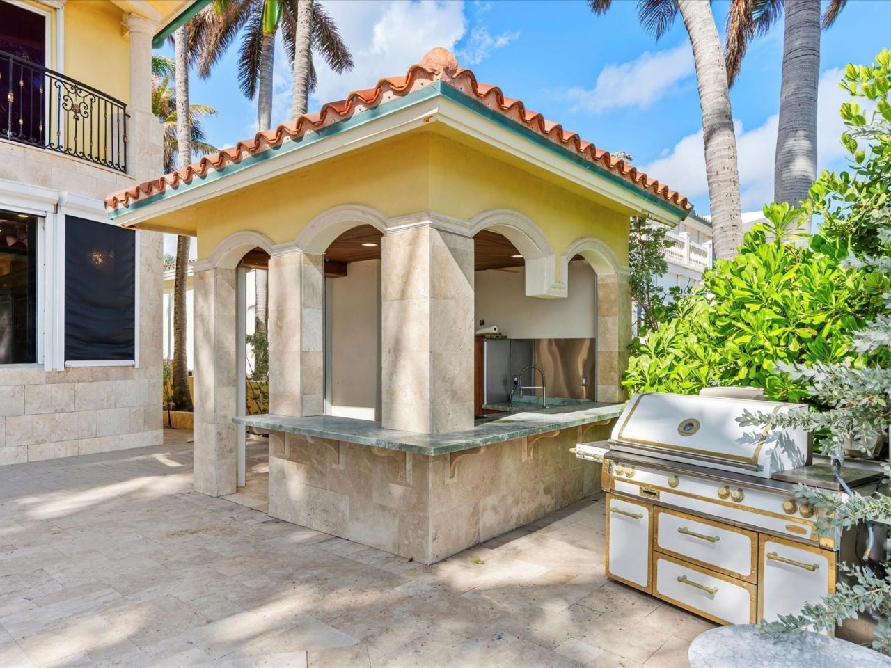 555 Ocean Boulevard, Golden Beach, FL 33160 Photo