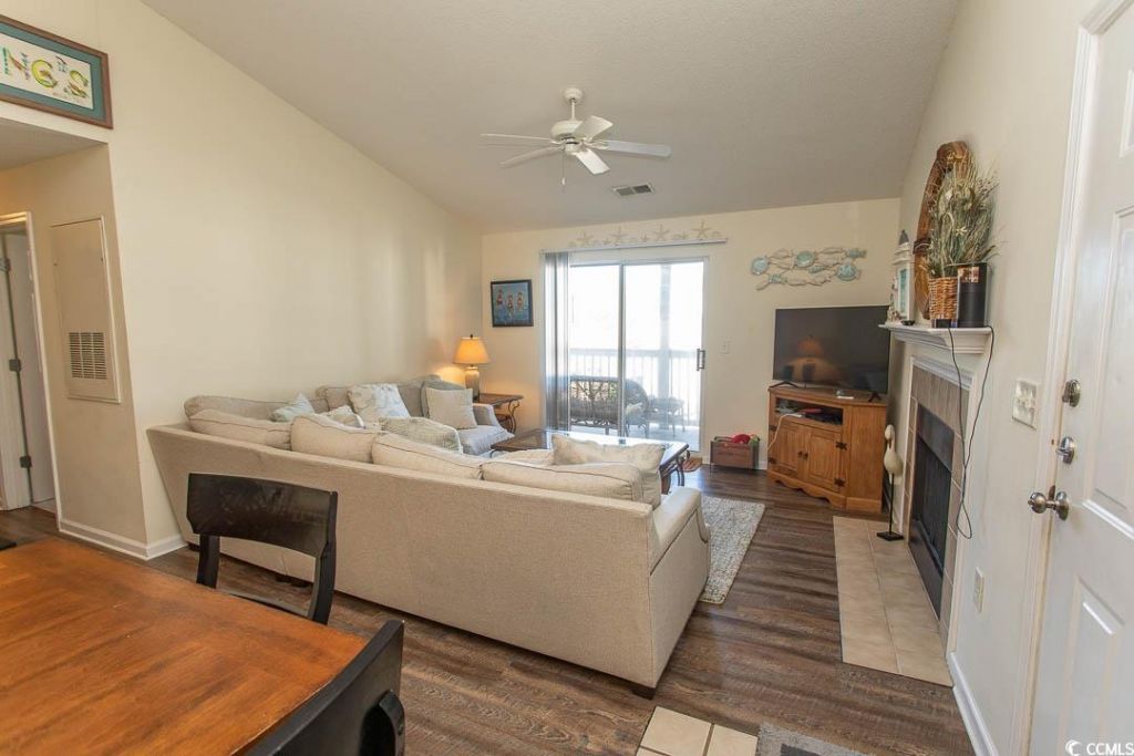 3756 Citation Way Photo 6