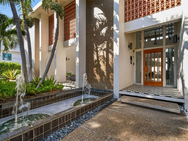 41 BERING STREET, TAMPA, FL 33606