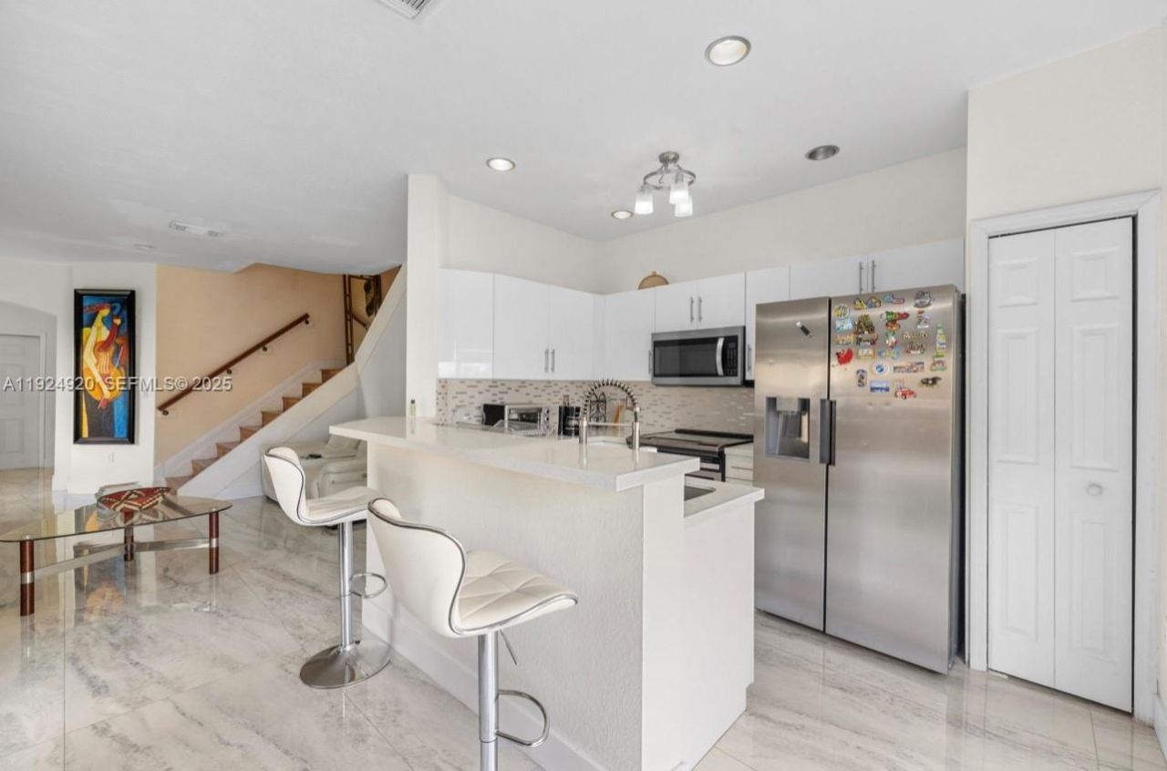 8362 NW 107th Ct, Unit 7-24, Doral, FL 33178 Photo