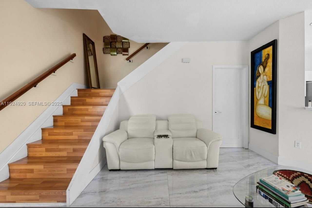 8362 NW 107th Ct, Unit 7-24, Doral, FL 33178 Photo