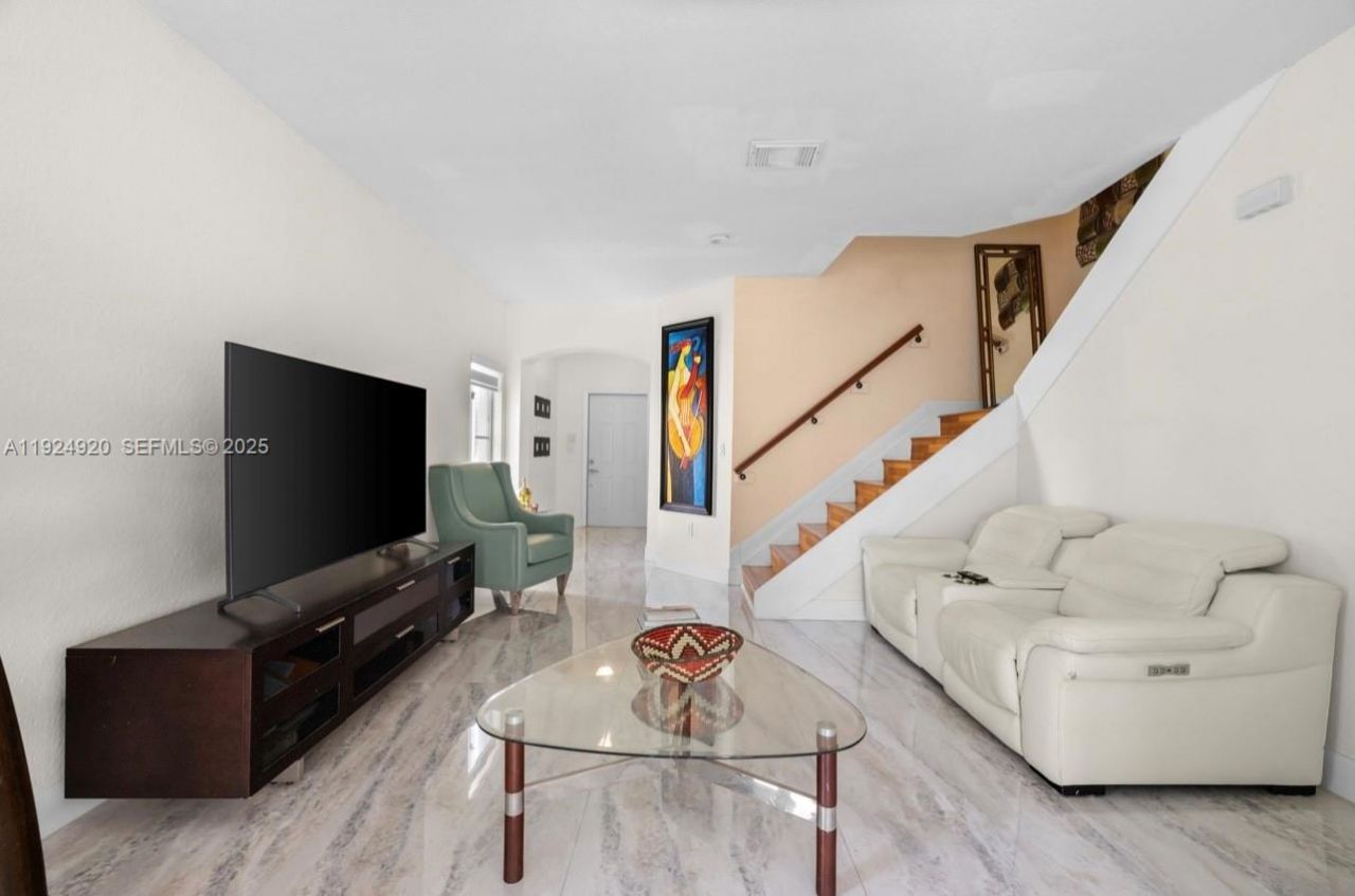 8362 NW 107th Ct, Unit 7-24, Doral, FL 33178 Photo