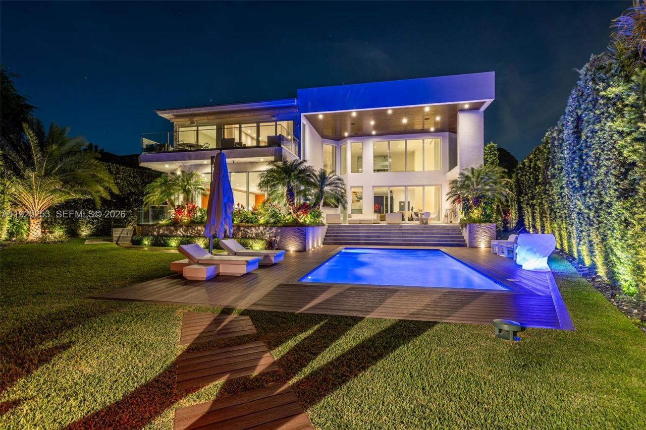 420 Island Dr, Key Biscayne, FL 33149 Photo
