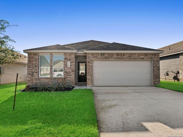 726 Bee Ridge Pt, New Braunfels, TX 78130