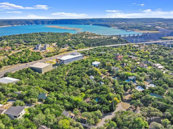 4000 Highland DR, Austin, TX 78734