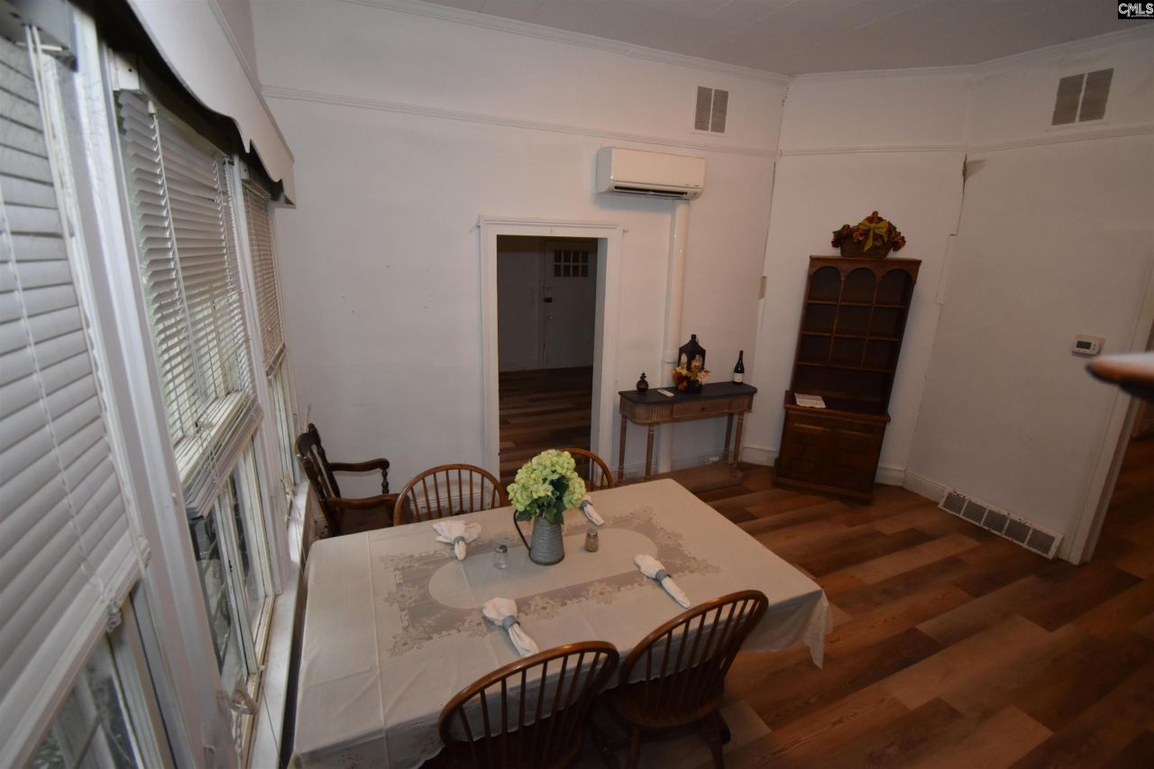 1917 Old Hopkins Road Photo 22