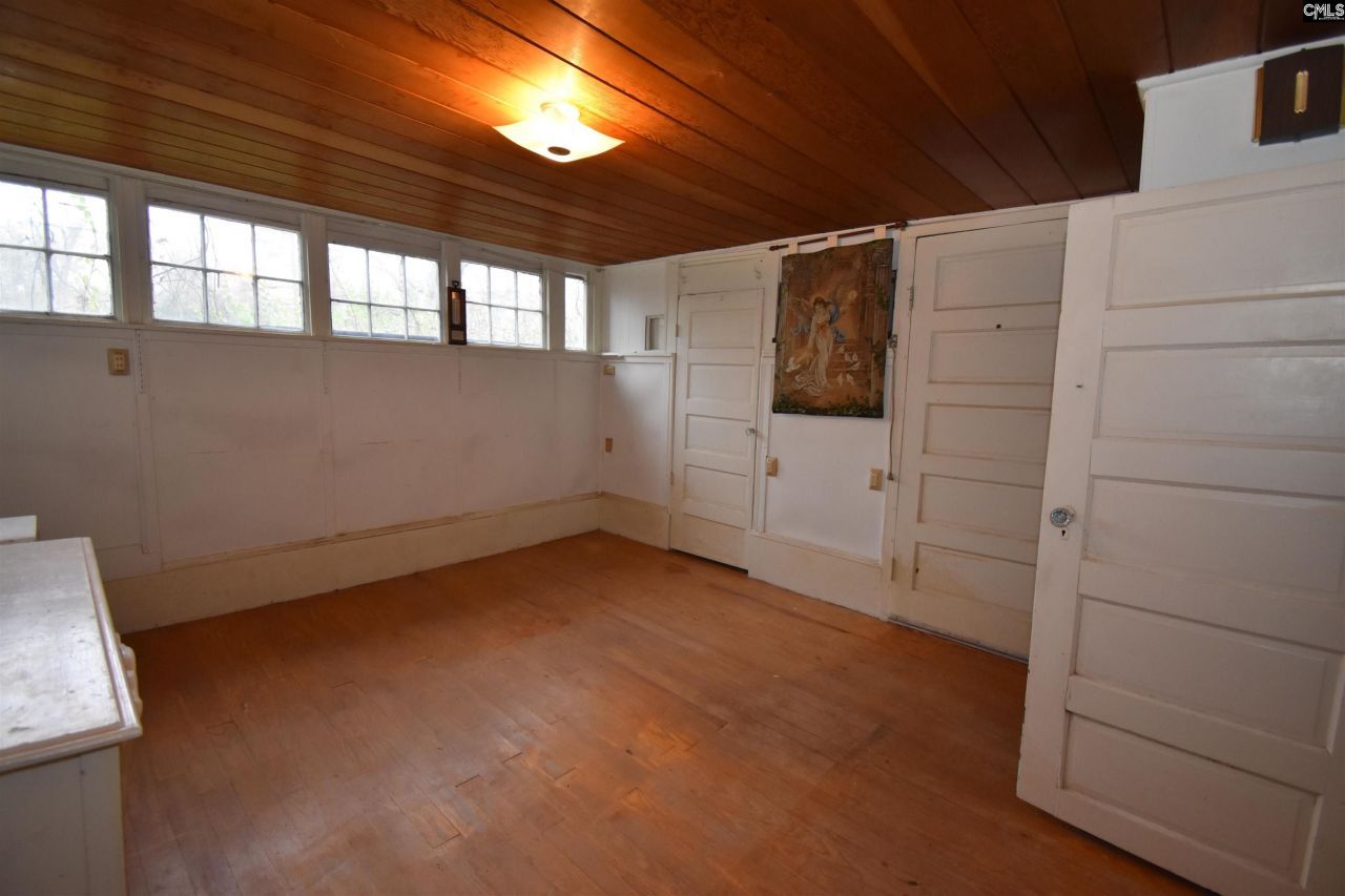 1917 Old Hopkins Road Photo 36