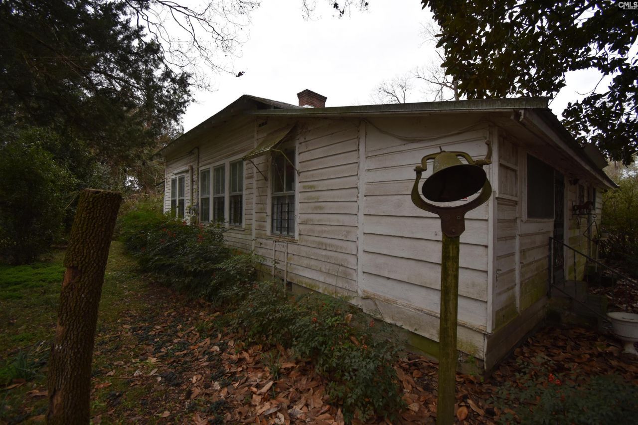 1917 Old Hopkins Road Photo 47