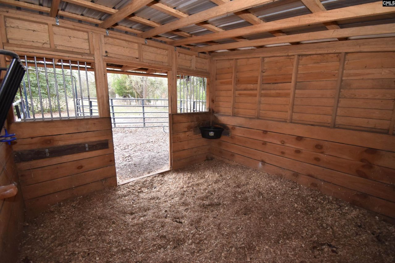 1917 Old Hopkins Road Photo 77