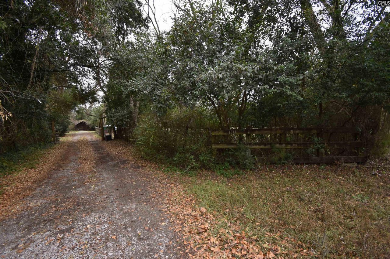 1917 Old Hopkins Road Photo 86