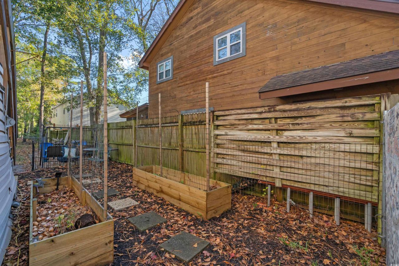 726 Juniper Dr. Photo 26