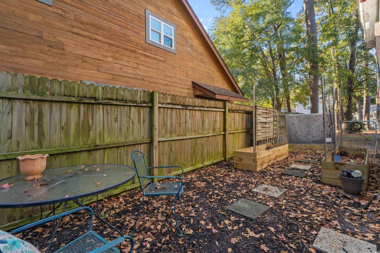 726 Juniper Dr. Photo 27