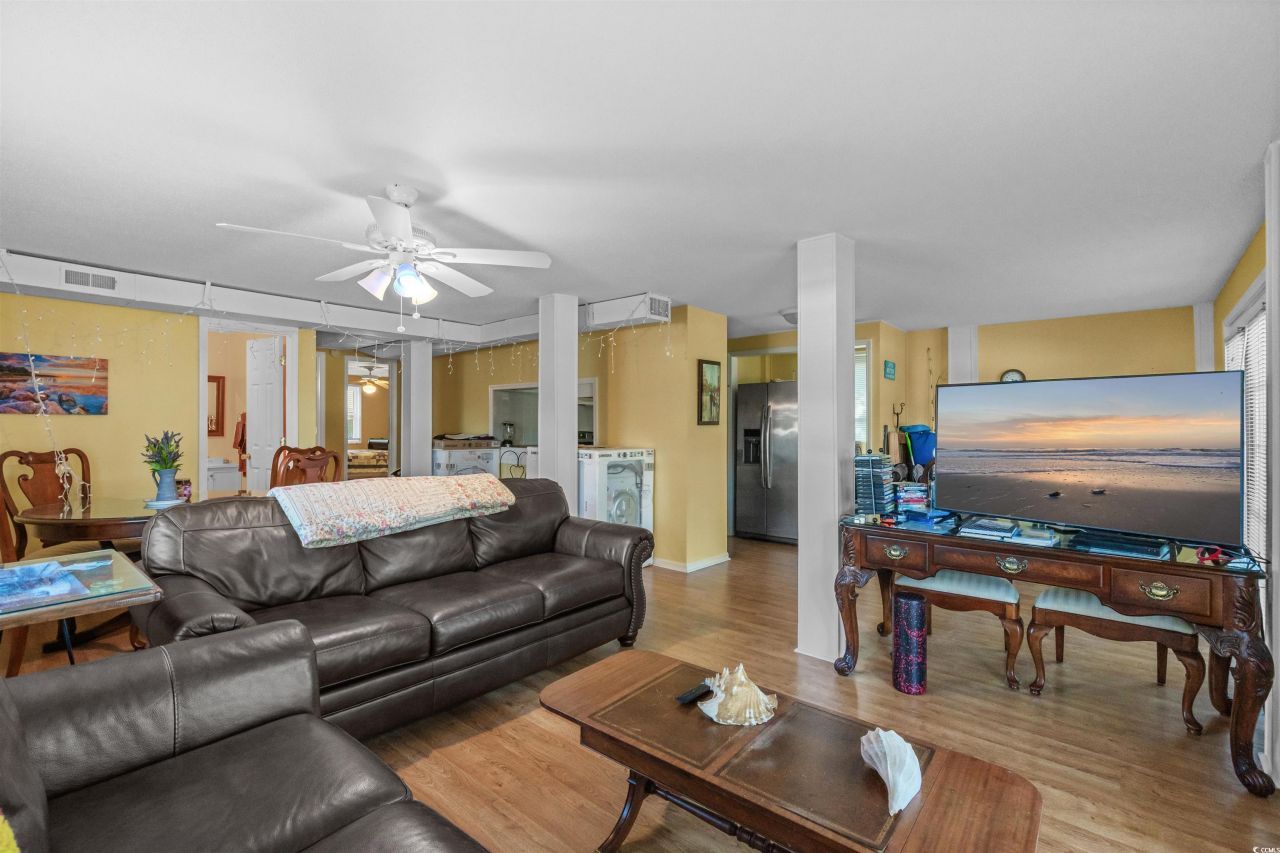 726 Juniper Dr. Photo 6