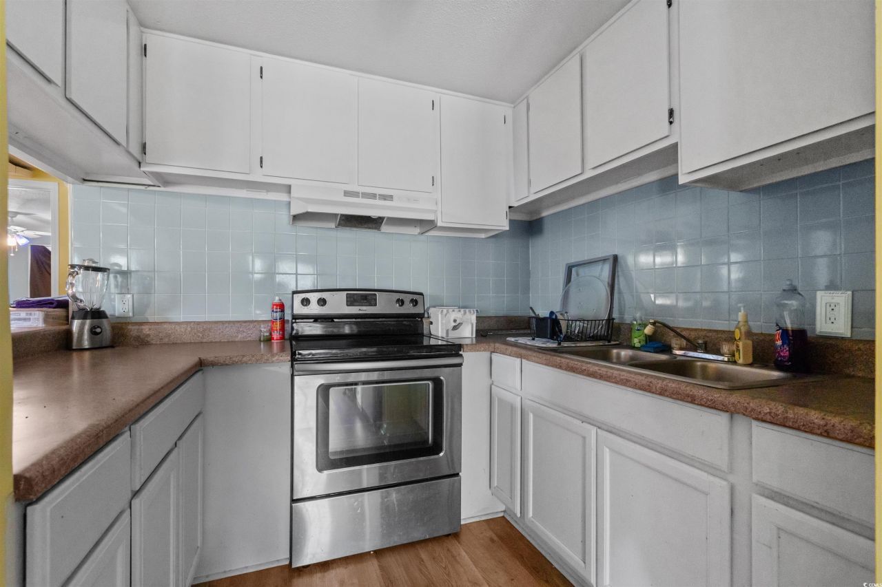 726 Juniper Dr. Photo 9