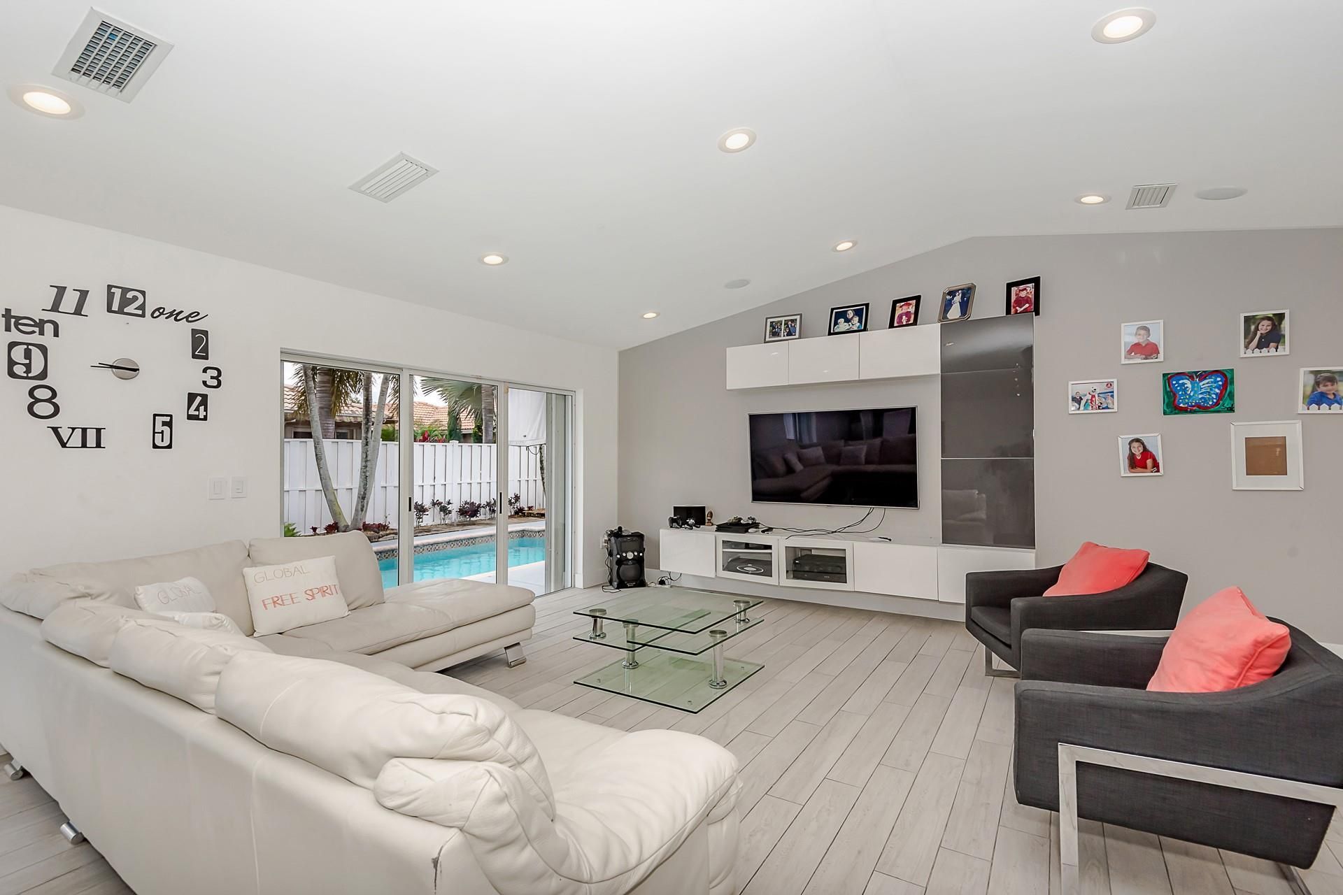 16931 SW 5th Court, Weston, FL 33326 Photo