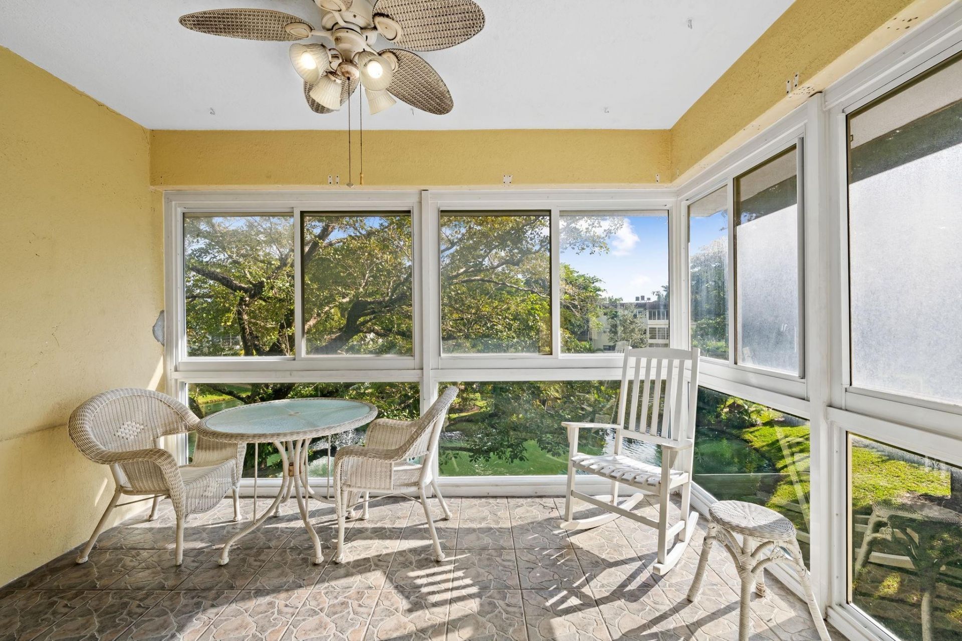 5151 W Oakland Park Boulevard, Unit 309, Lauderdale Lakes, FL 33313 Photo