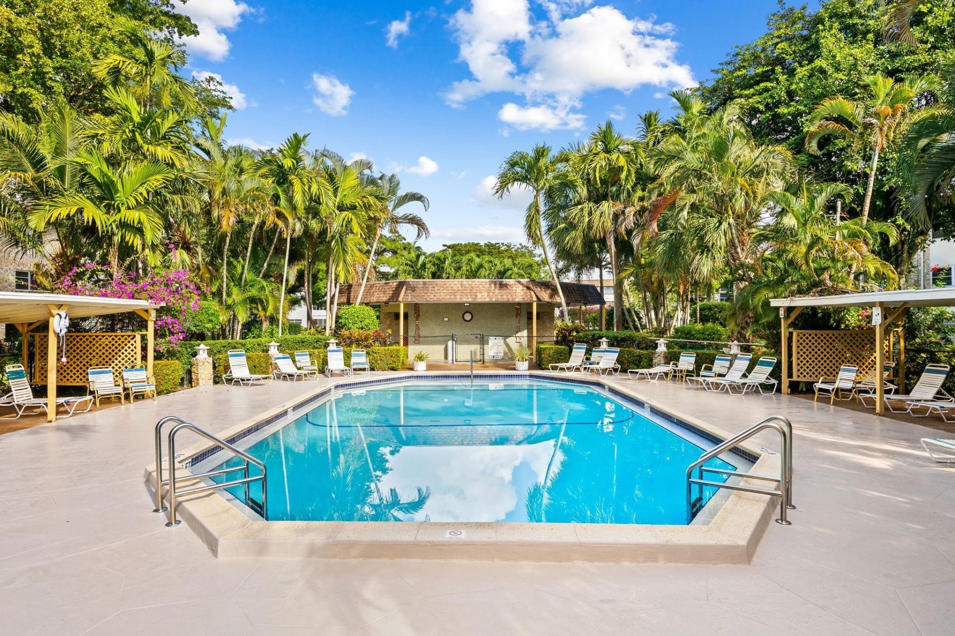 5151 W Oakland Park Boulevard, Unit 309, Lauderdale Lakes, FL 33313 Photo