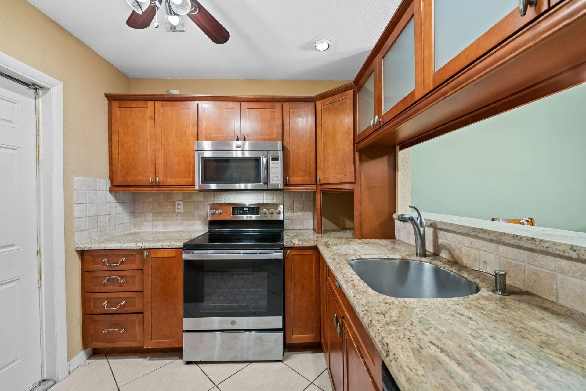 5151 W Oakland Park Boulevard, Unit 309, Lauderdale Lakes, FL 33313 Photo