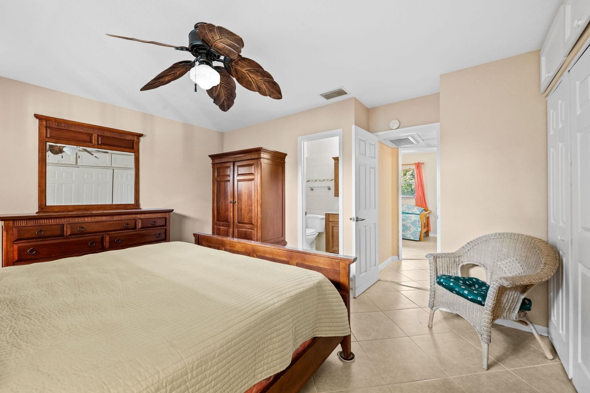 5151 W Oakland Park Boulevard, Unit 309, Lauderdale Lakes, FL 33313 Photo