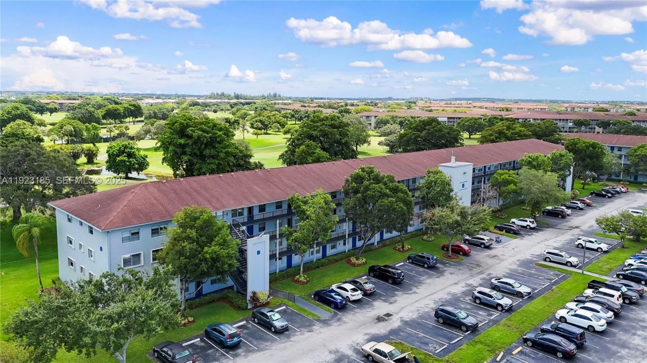 551 SW 135th Ave, Unit 208B, Pembroke Pines, FL 33027 Photo