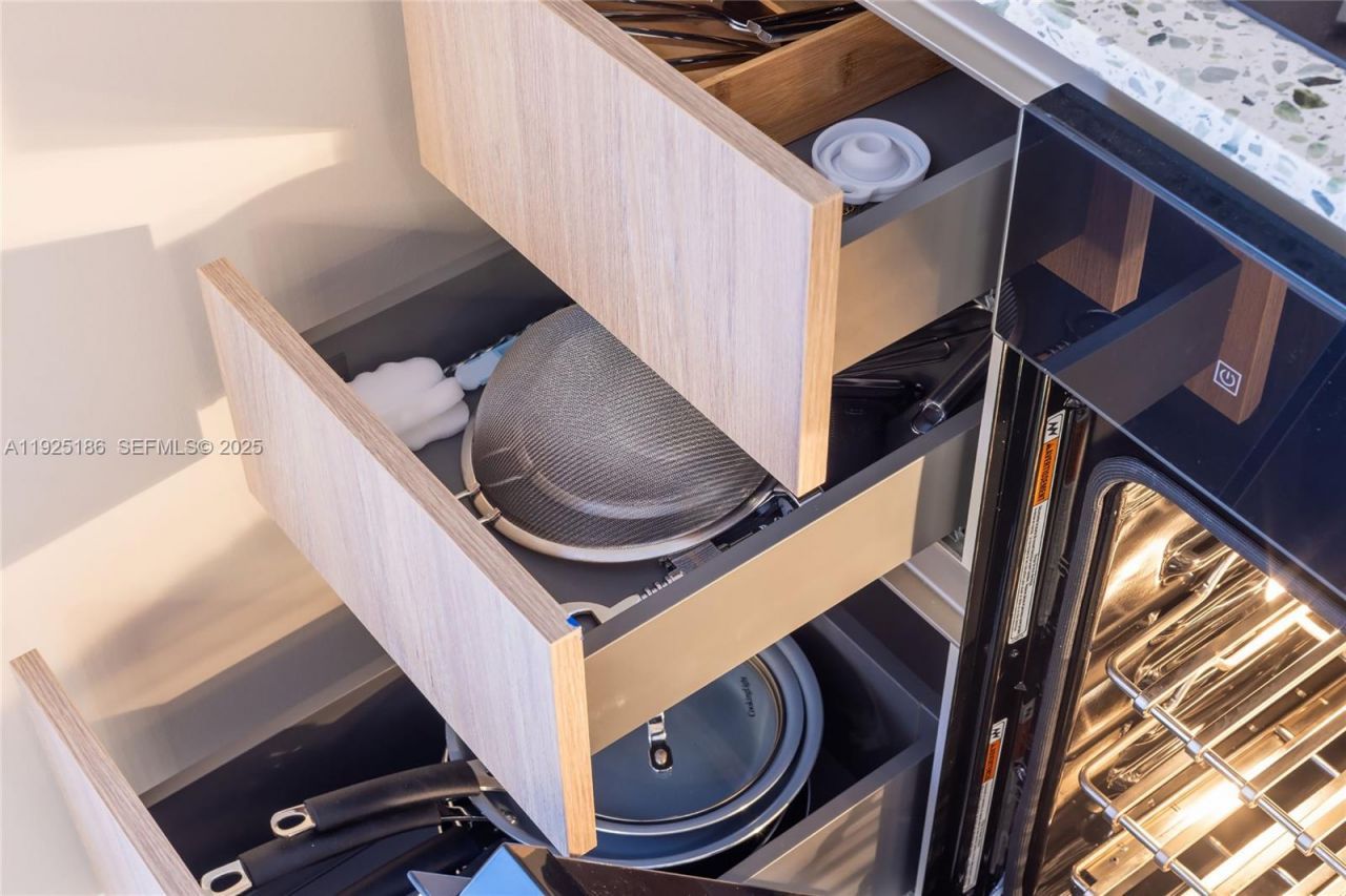 601 NE 1st Av, Unit 3401, Miami, FL 33132 Photo