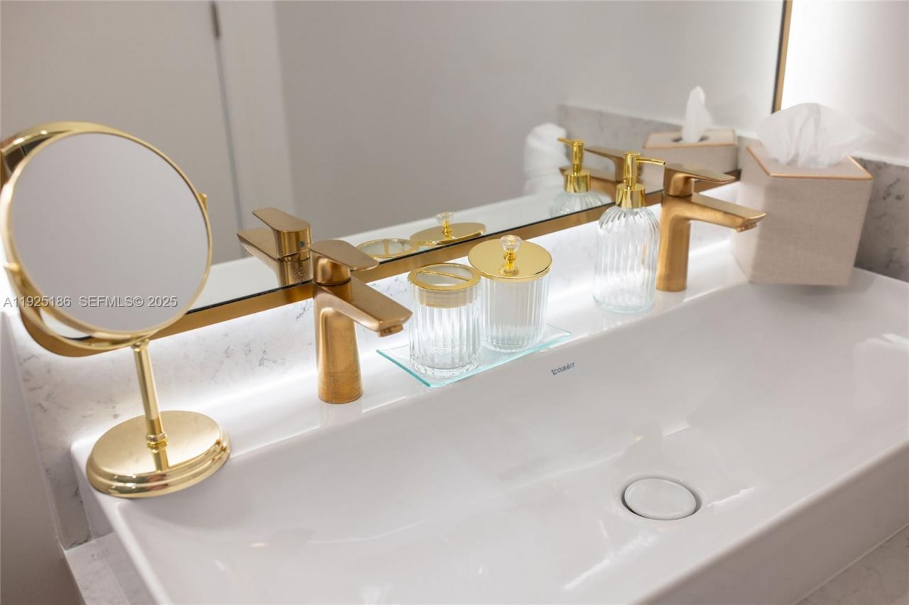 601 NE 1st Av, Unit 3401, Miami, FL 33132 Photo