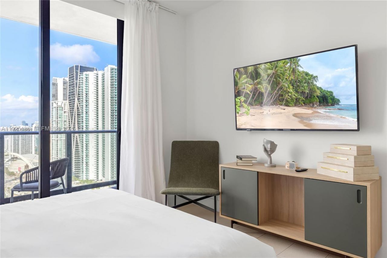 601 NE 1st Av, Unit 3401, Miami, FL 33132 Photo