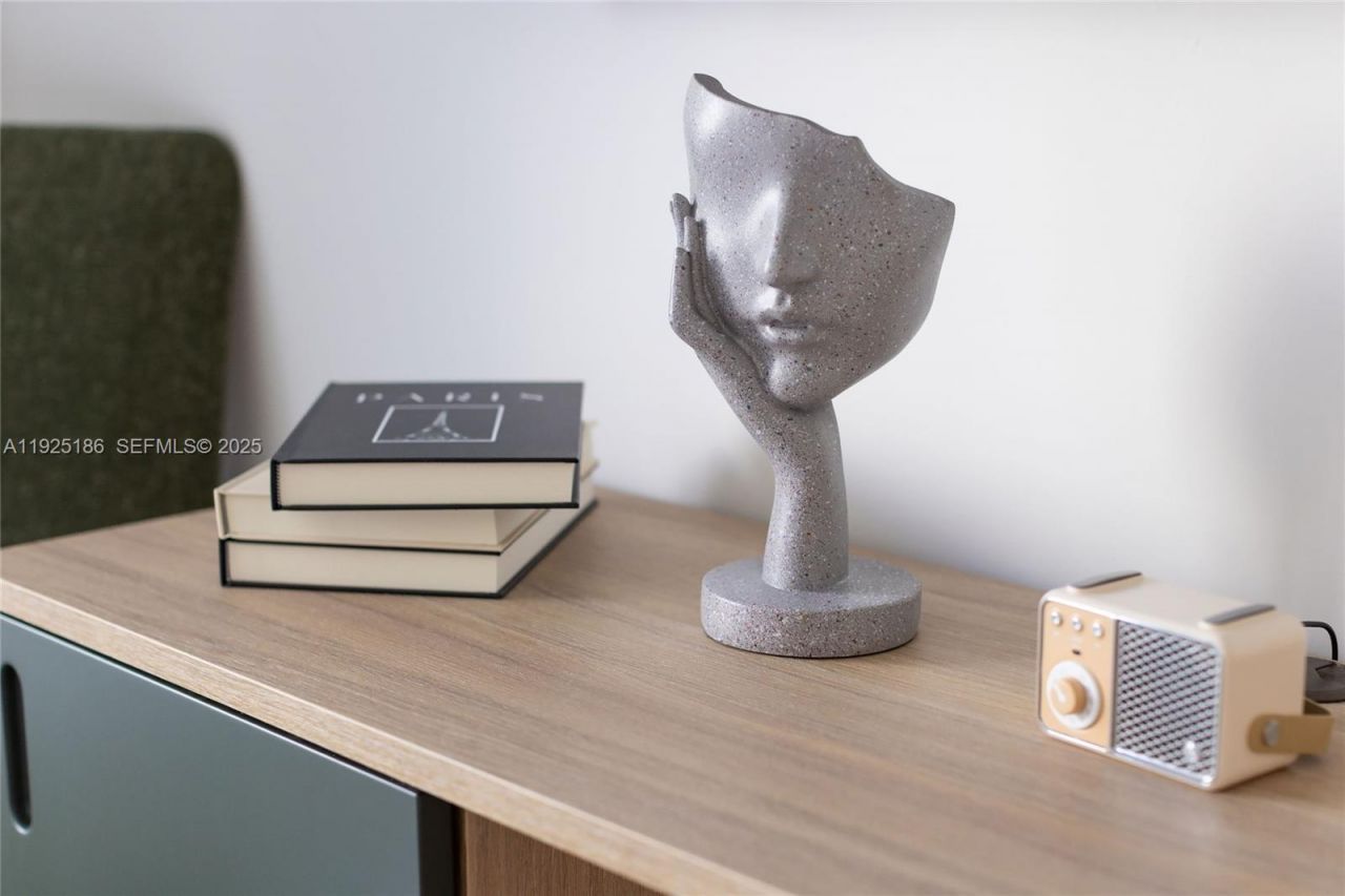 601 NE 1st Av, Unit 3401, Miami, FL 33132 Photo