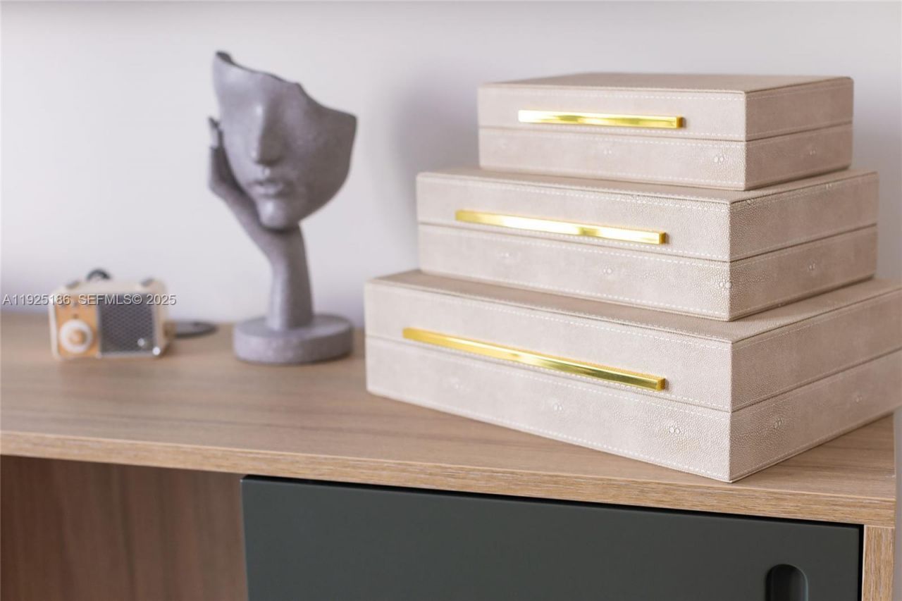 601 NE 1st Av, Unit 3401, Miami, FL 33132 Photo