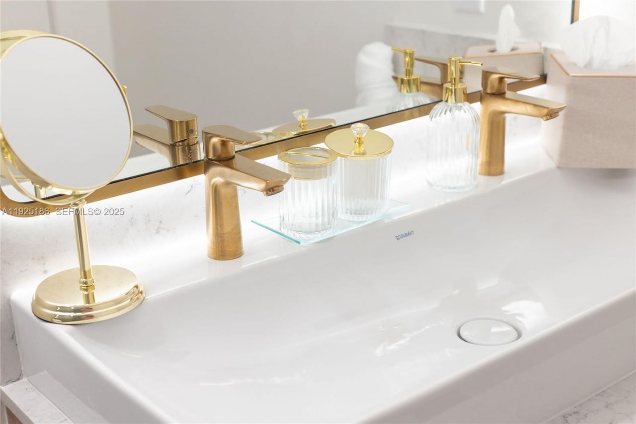 601 NE 1st Av, Unit 3401, Miami, FL 33132 Photo