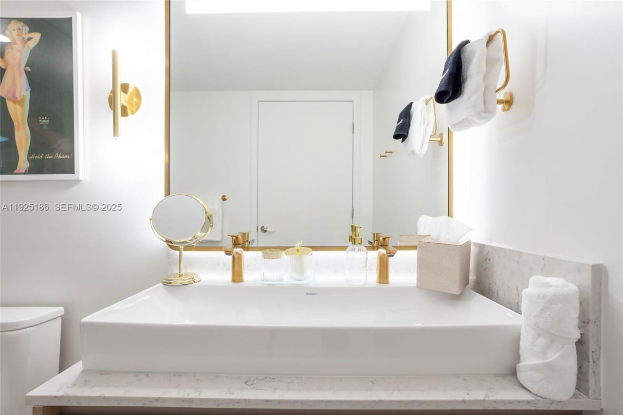 601 NE 1st Av, Unit 3401, Miami, FL 33132 Photo